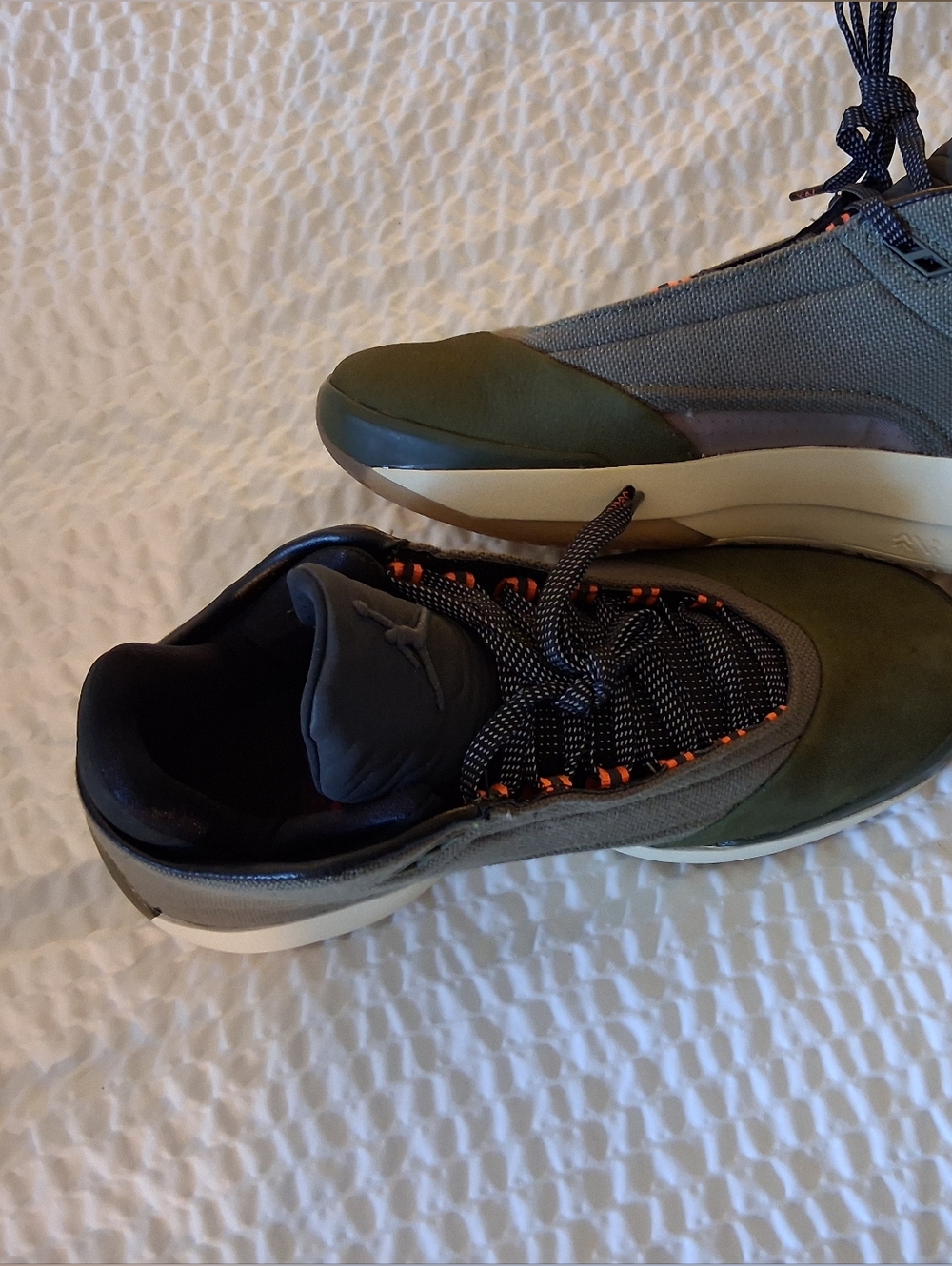 Jordan 40 Heritage Men’s Low-Top Sneakers in Olive Hq2077-200 NWOB Size 6.5